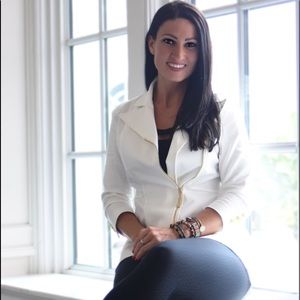 Meet your Posher, Jillian